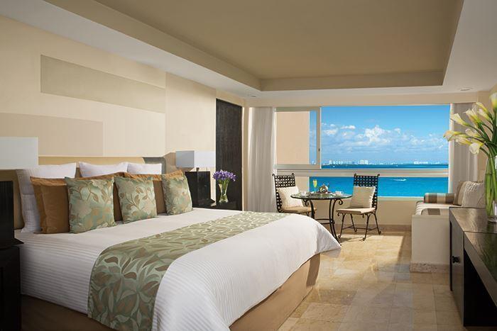 Dreams Sands Cancun Resort