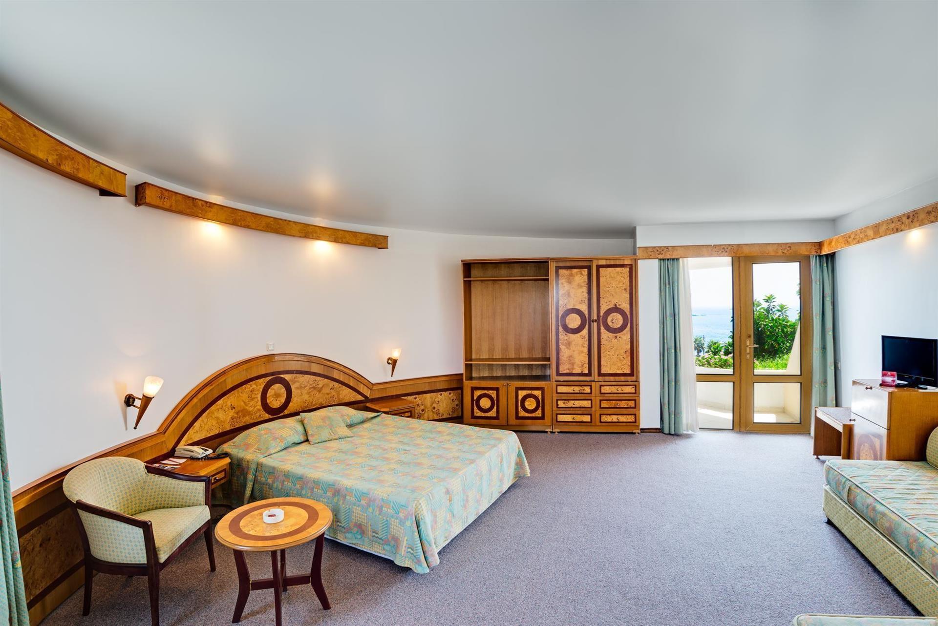 Rubi Hotel -