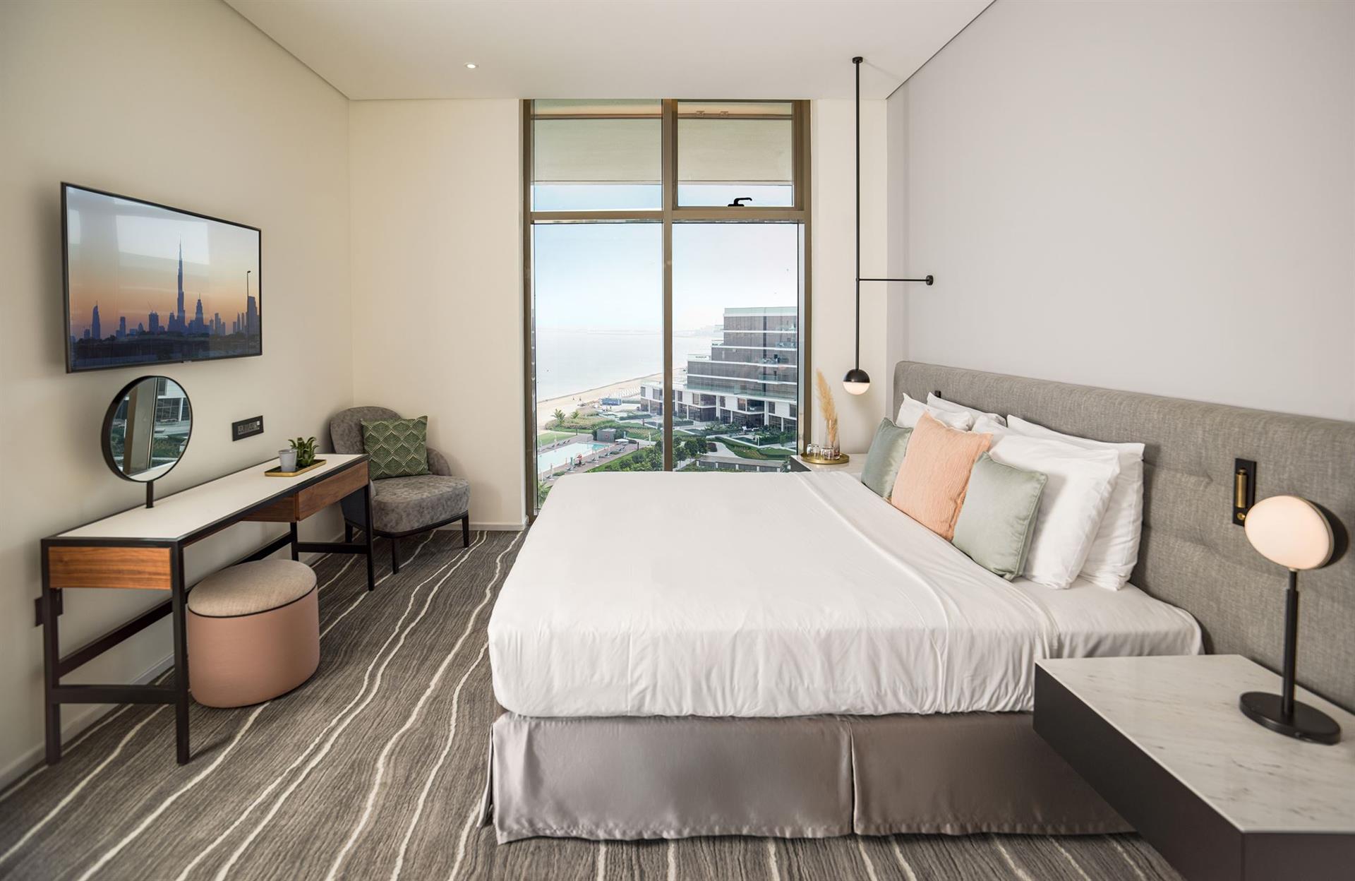 Th8 Palm By Accor