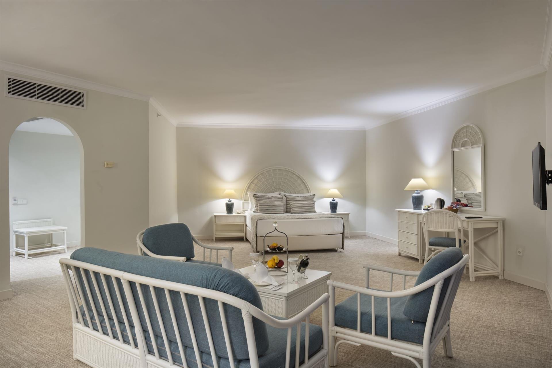 Mirage Park Resort -