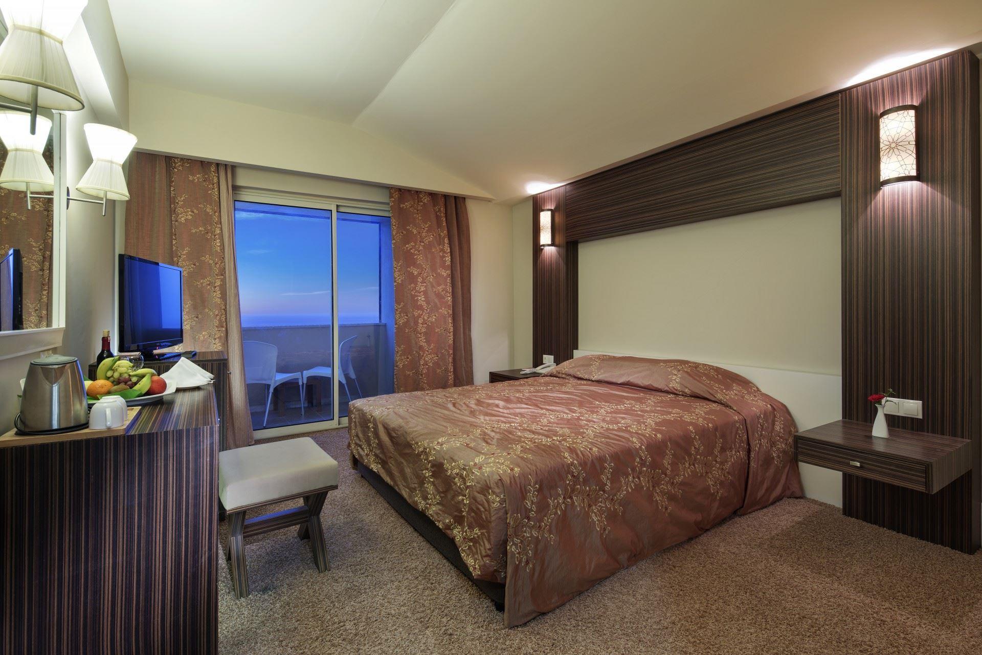 Crystal Family Resort